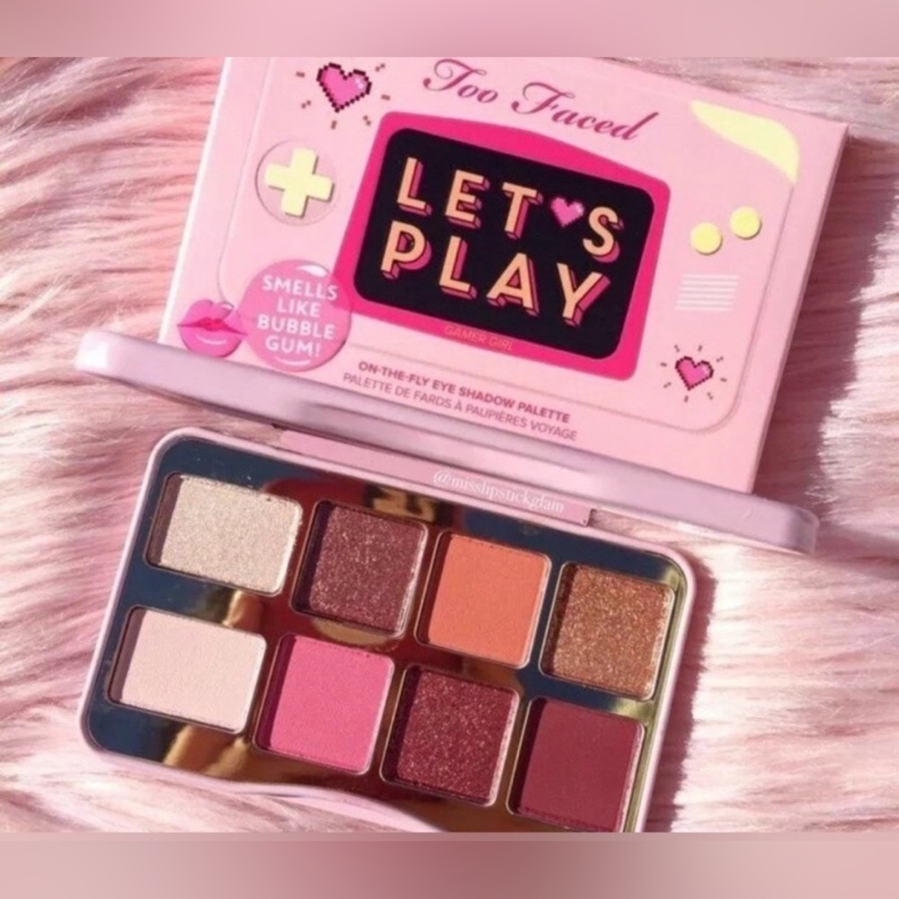 Let's Play Mini Eyeshadow Palette
Too Faced
